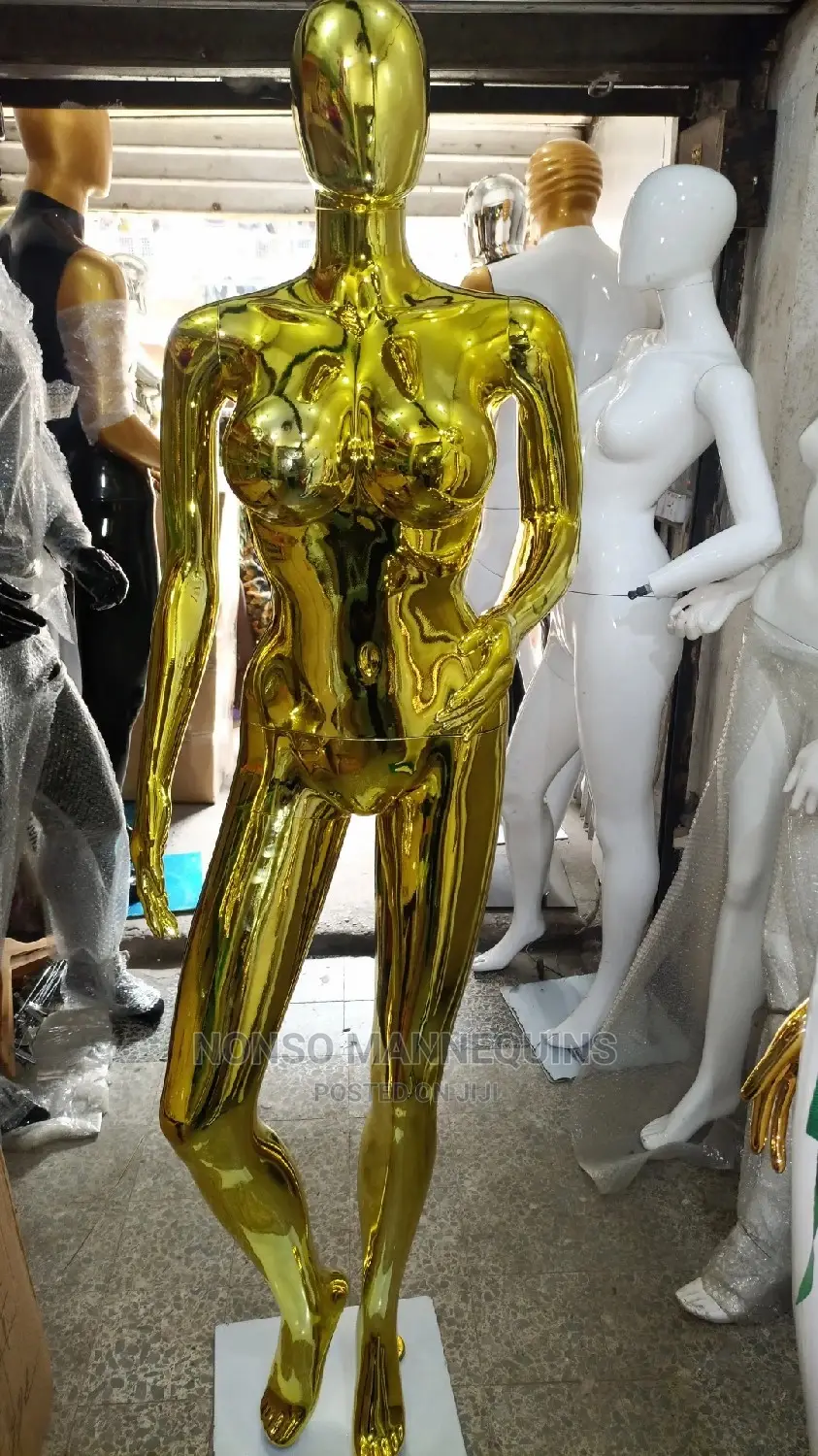 Chrome Busty Size 12 Female Mannequin