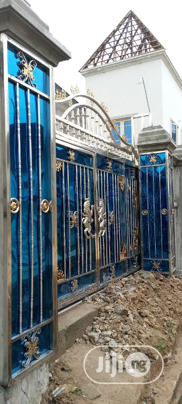 Stainless Steel Blue Gate
