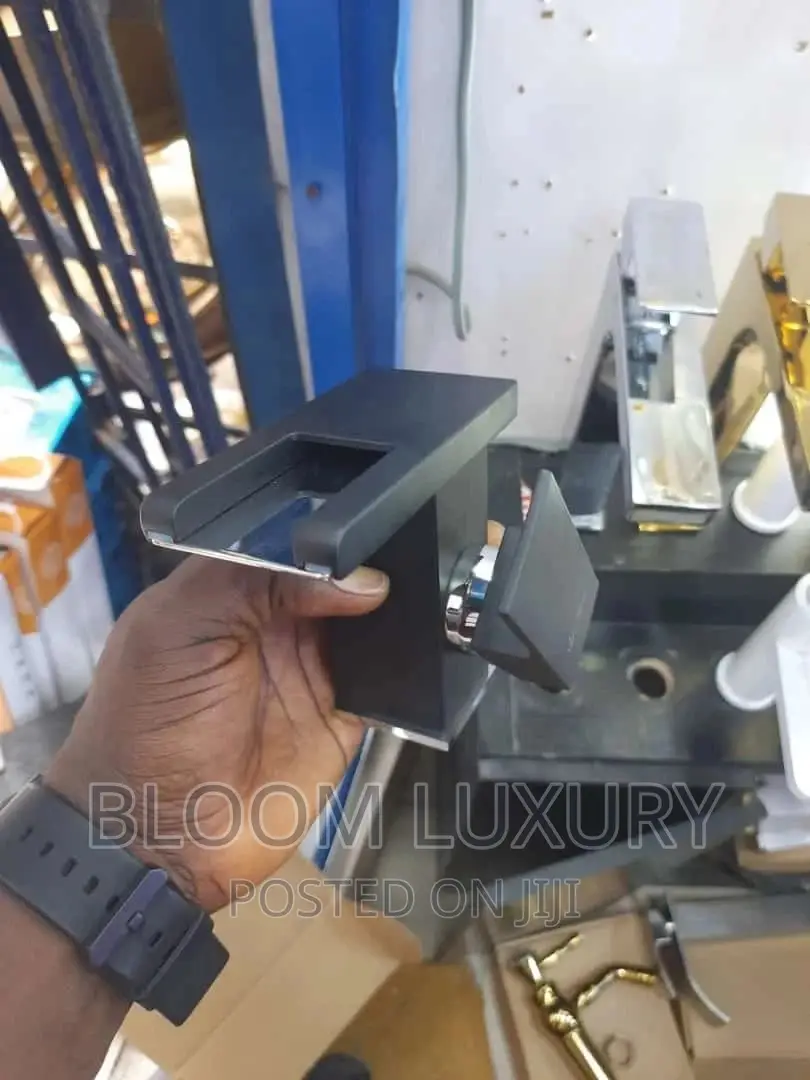 Black Fountain Faucet With Light