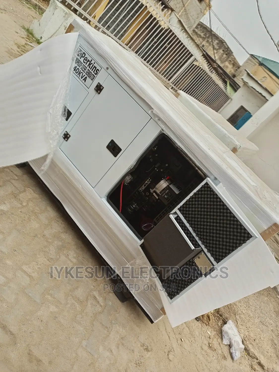 40KVA Soundproof Perkins Diesel Generator 100%Copper