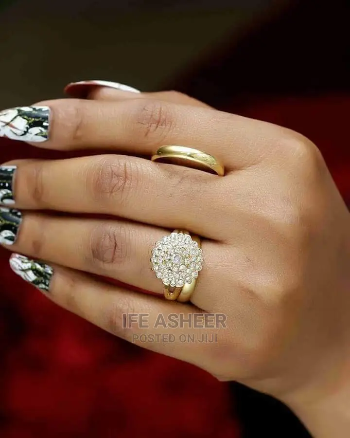 Set Of Couple's Wedding Ring Bb01 - Gold