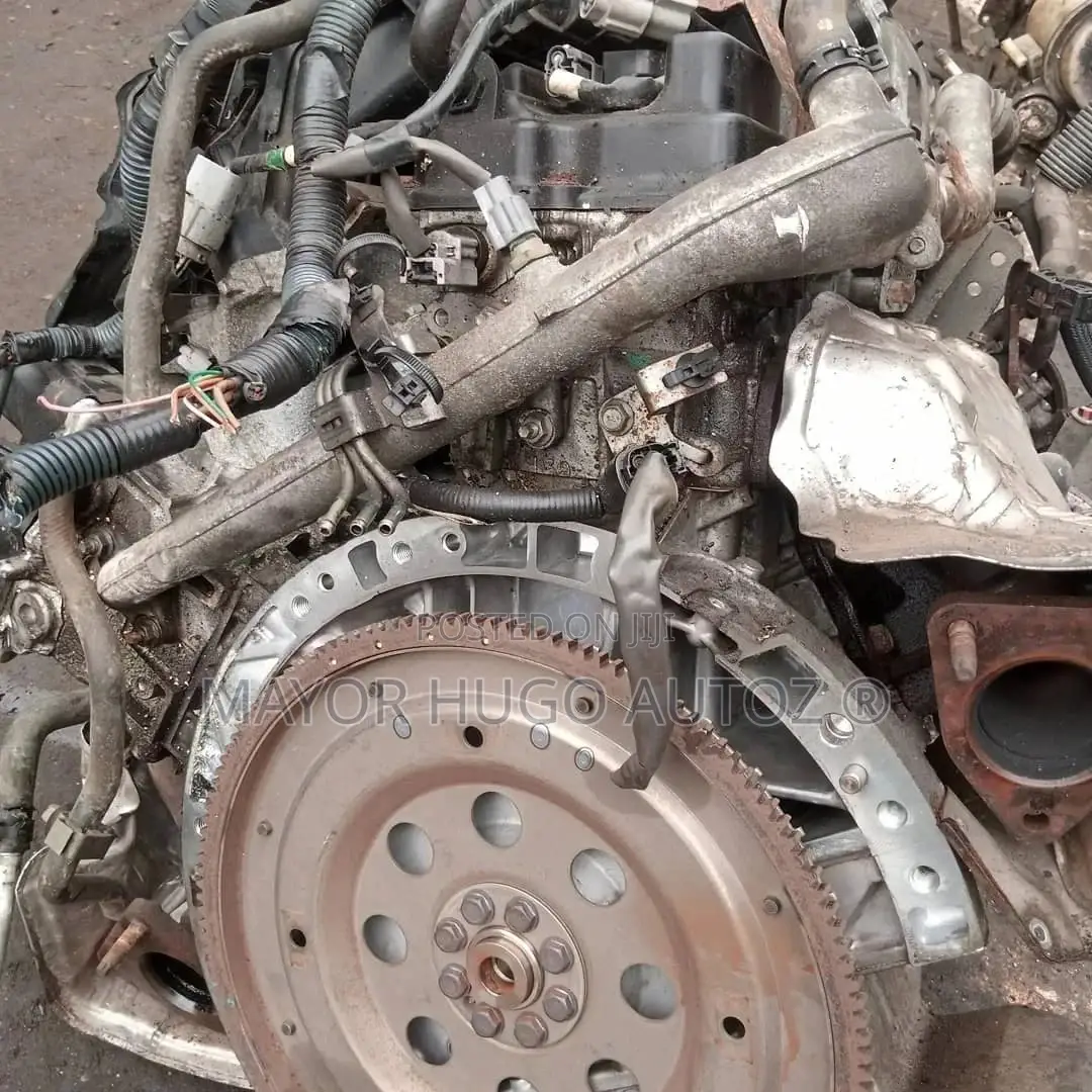 Nissan Pathfinder Engine V6. 4.0