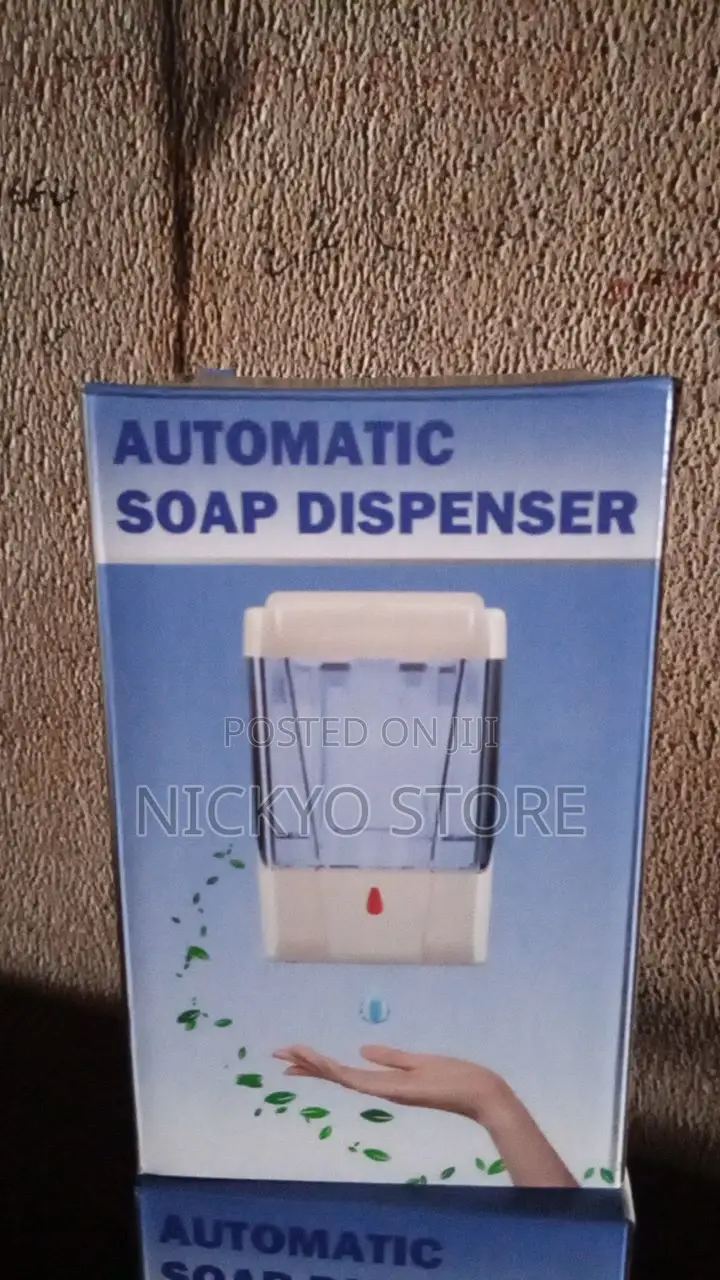 700ML Automatic Liquid Soap Dispenser Wall Mounted