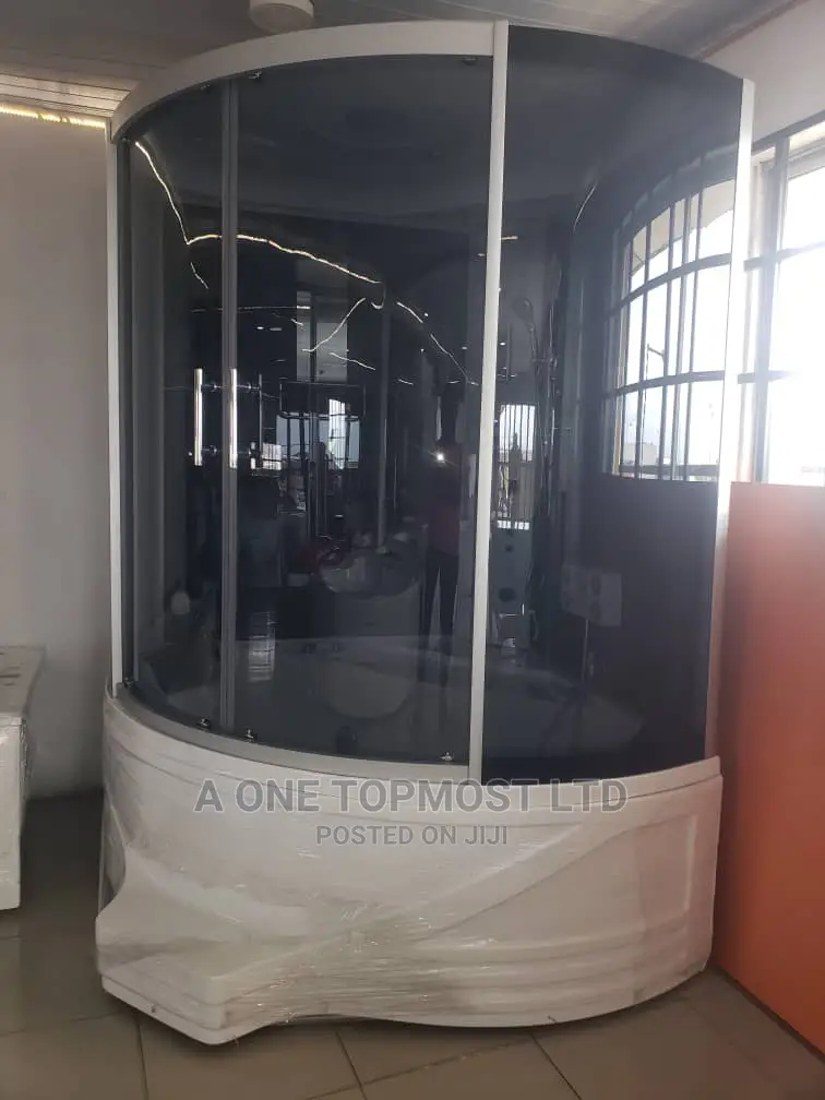 Shower Room Jacuzzi