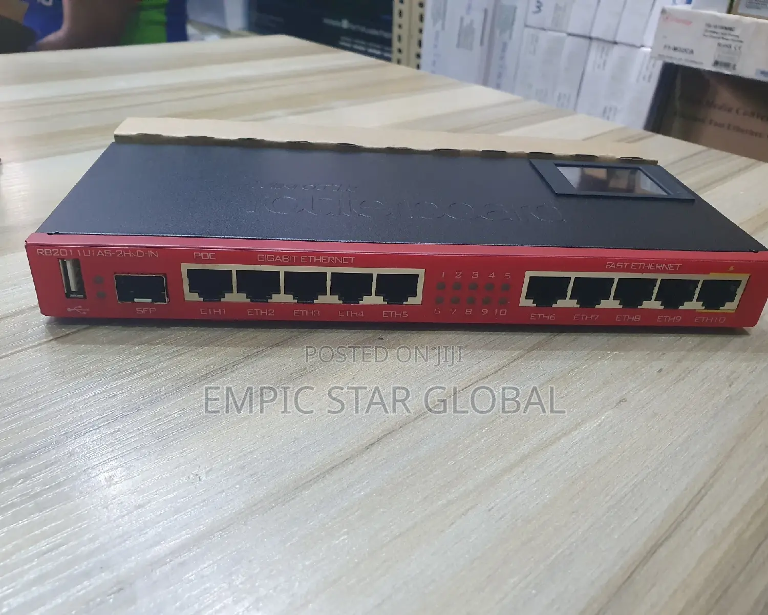 Mikrotik Rb2011uias-2hnd-in 2.4ghz AP, 5x LAN, 5x Gigabit