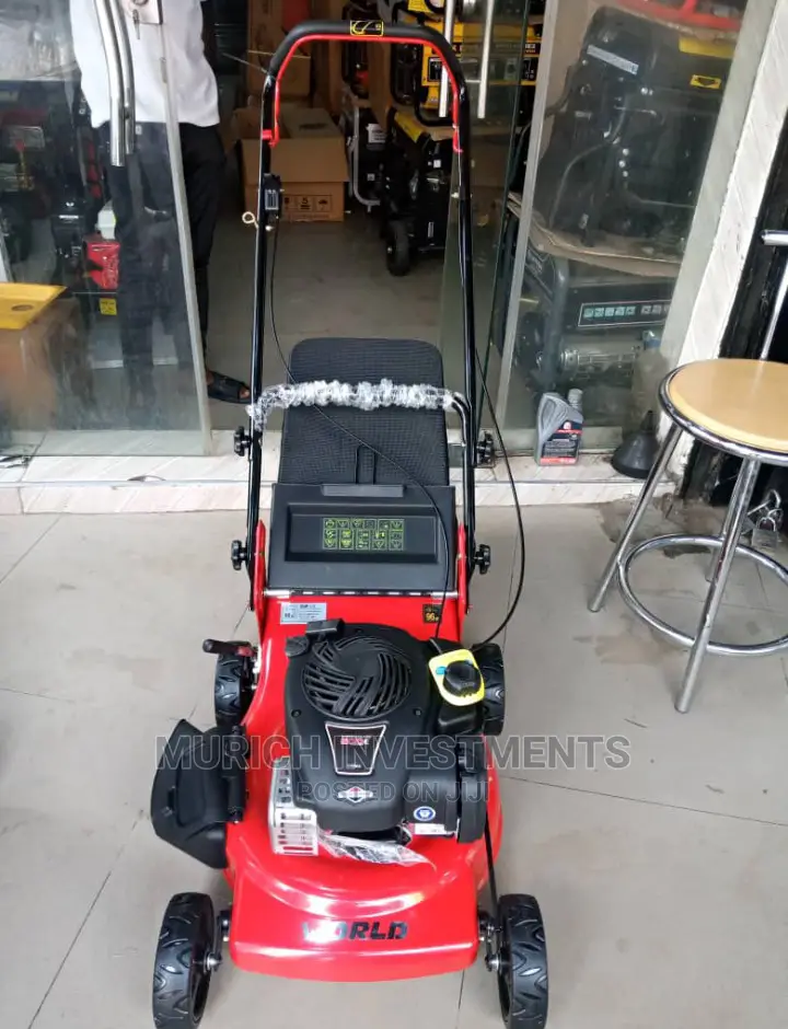 Briggs and Stratton Lawn Mower 750series 7.5hp