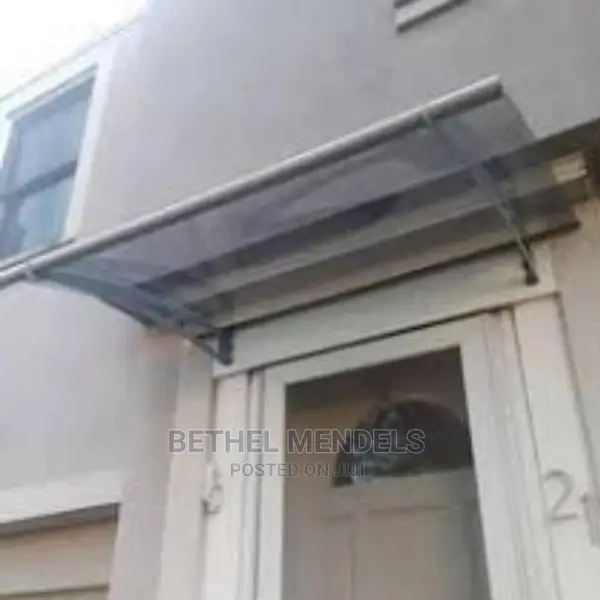 1.2m * 1.2m Curved Acrylic Canopy.