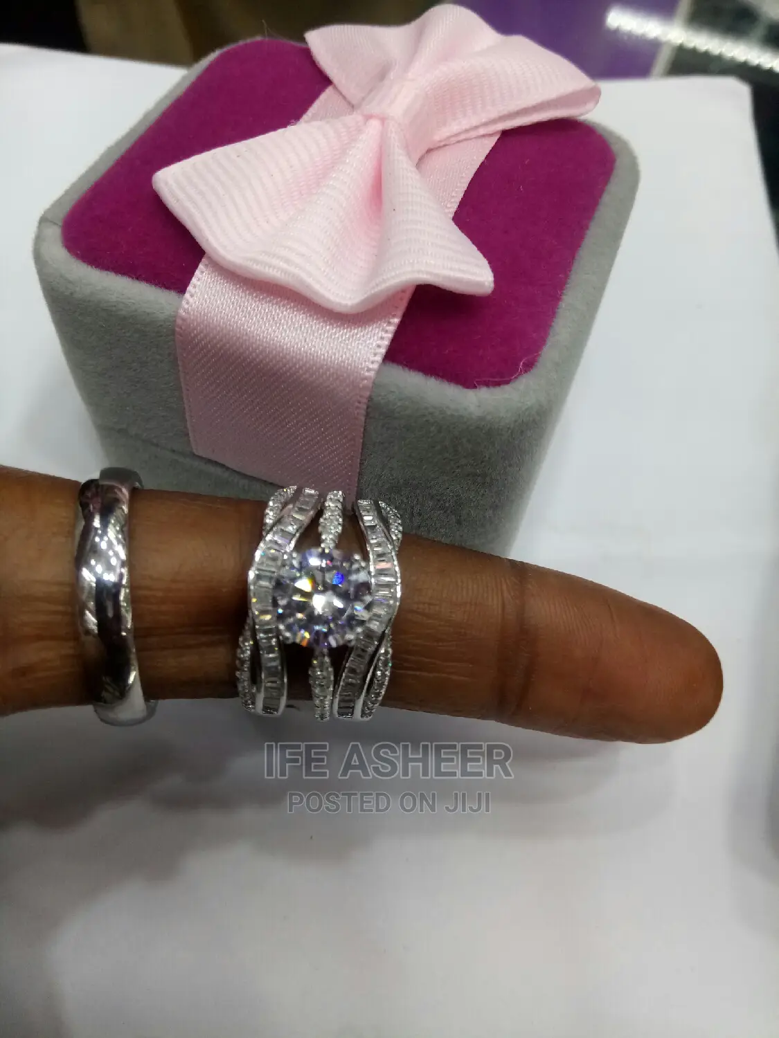 Dubai 925 Sterling Silver Couple's Set of Wedding Ring 030