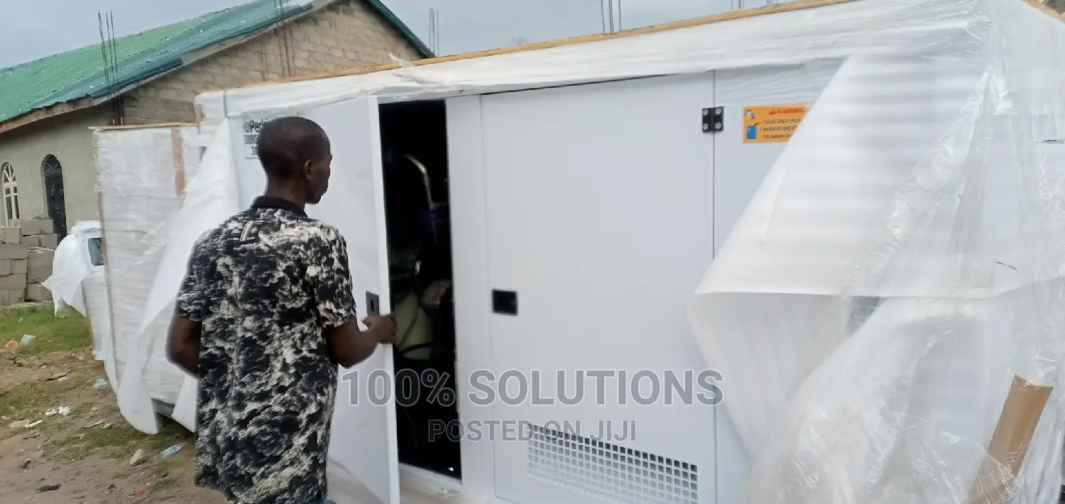 300kva Perkins Diesel Sound Proof Generator for Sale. 100% C