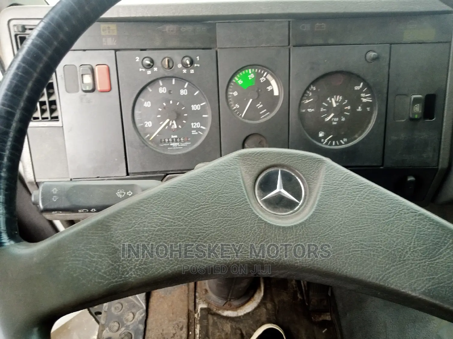 Mercedes Benz