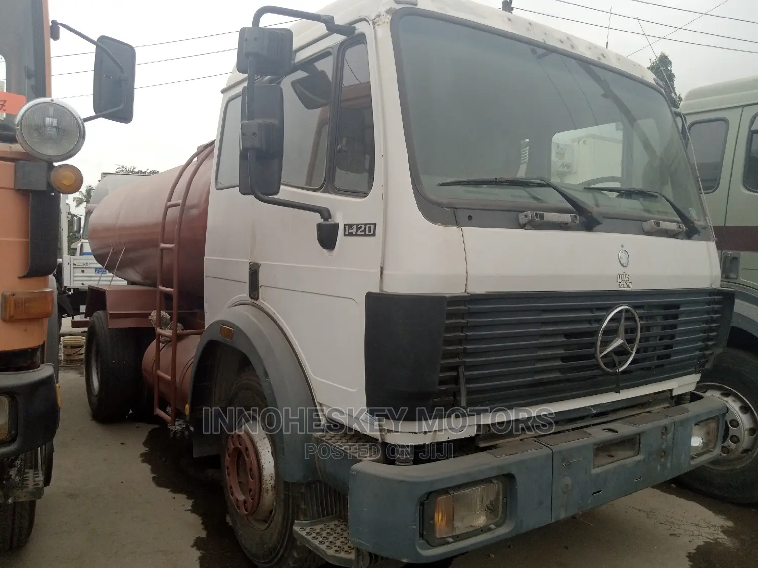 Mercedes Benz