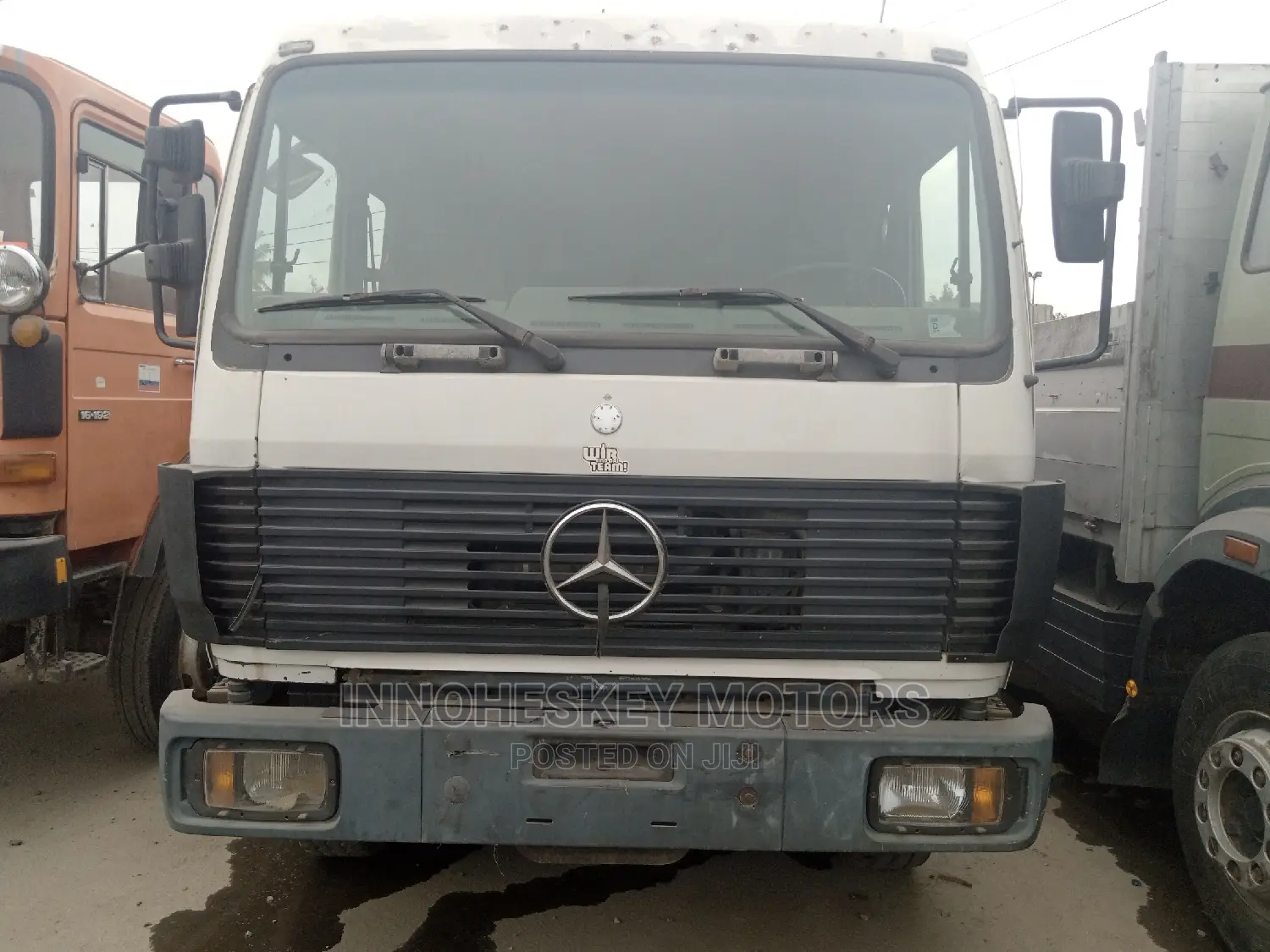 Mercedes Benz