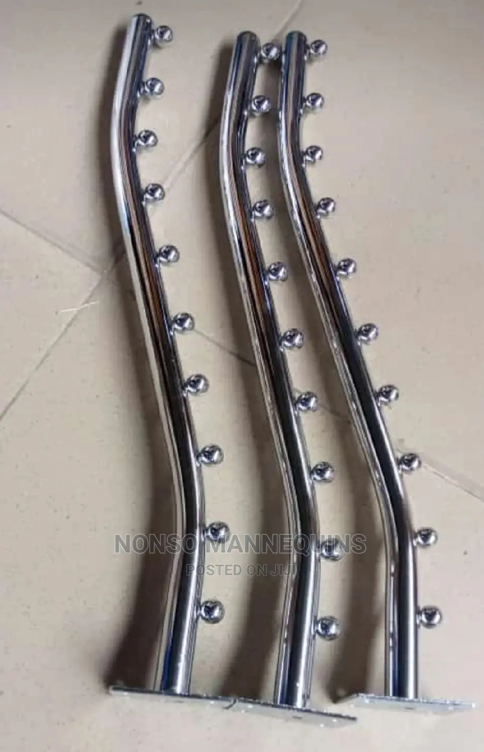 10 Pin Thick Studed Metal Wall Hangers