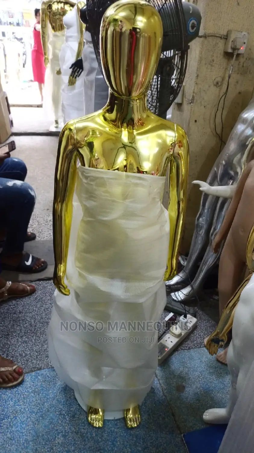 Gold Chrome Unisex Faceless Age 5 to 10 Years Mannequins