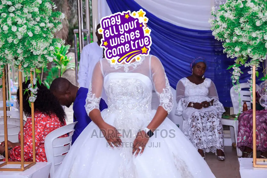 Pre Owned Wedding Gown