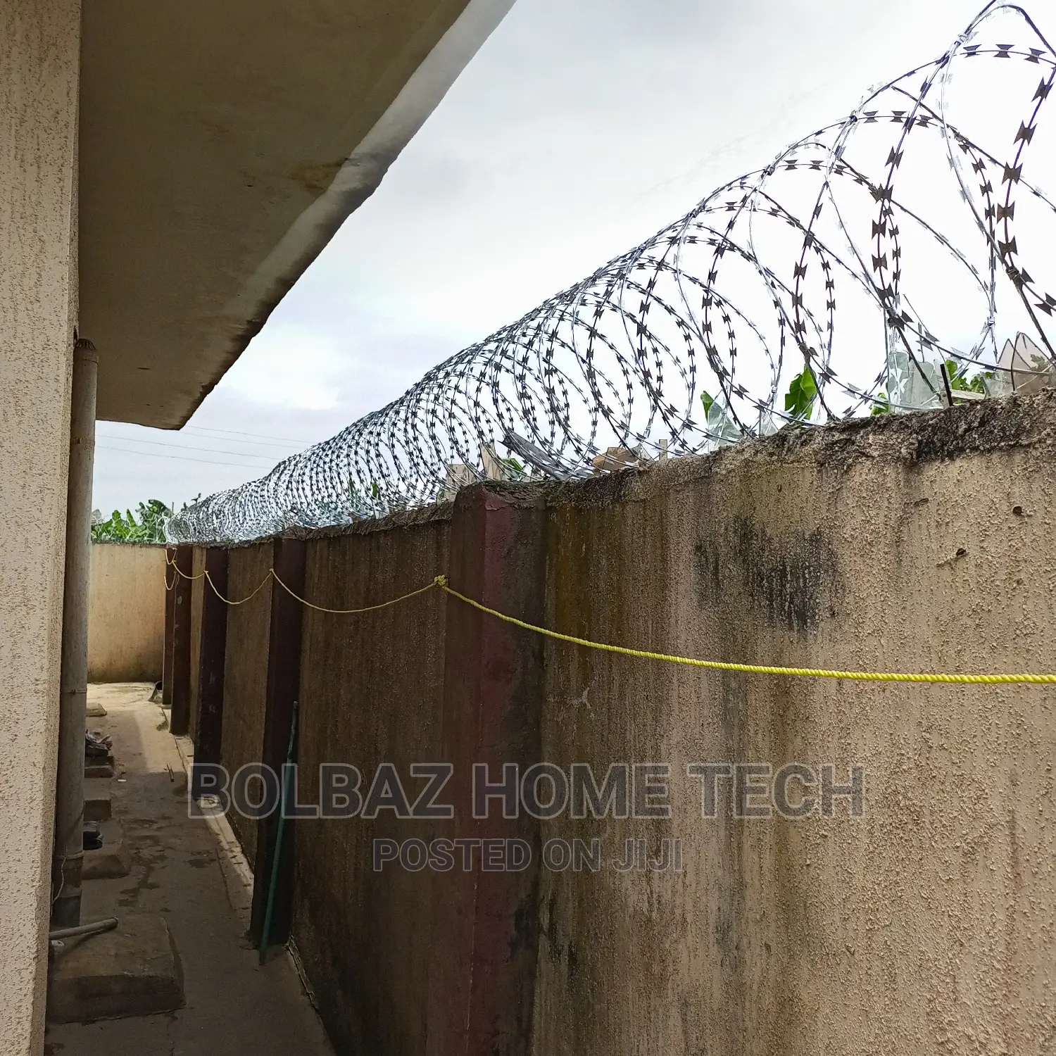 Amerinca Razor Barb-Wire; Maximum Security