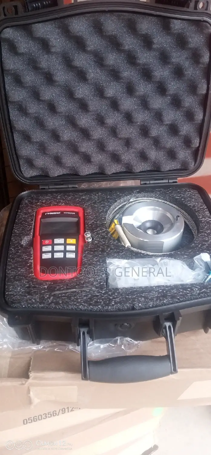 OMEGA Handheld Thermocouple Thermometers