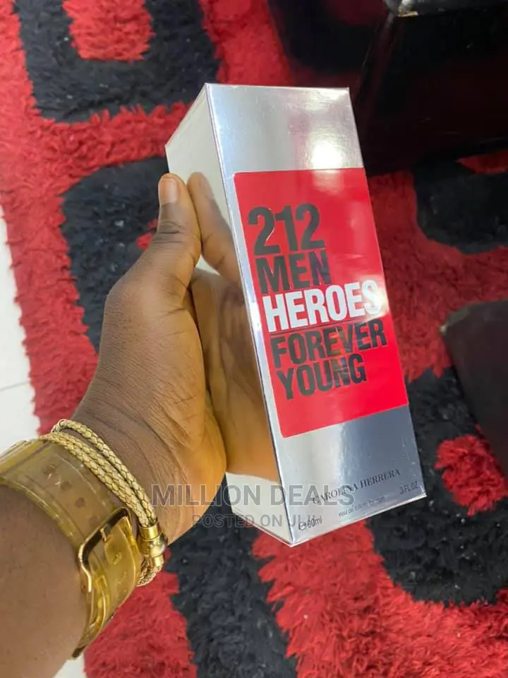 Carolina Herrera 212 Men Heroes Forever Young Eau De Toilette 90ml