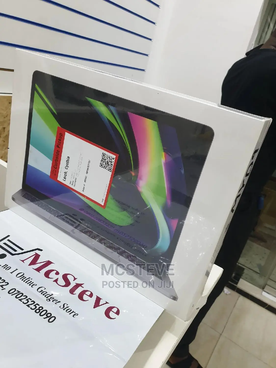 New Laptop Apple MacBook Pro 2020 8GB Apple M1 SSD 512GB