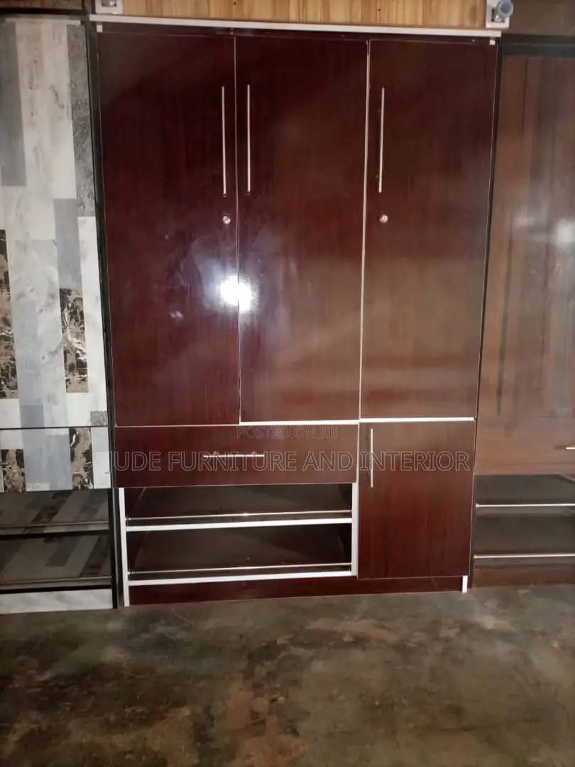 Bedroom Wardrobe for Sale