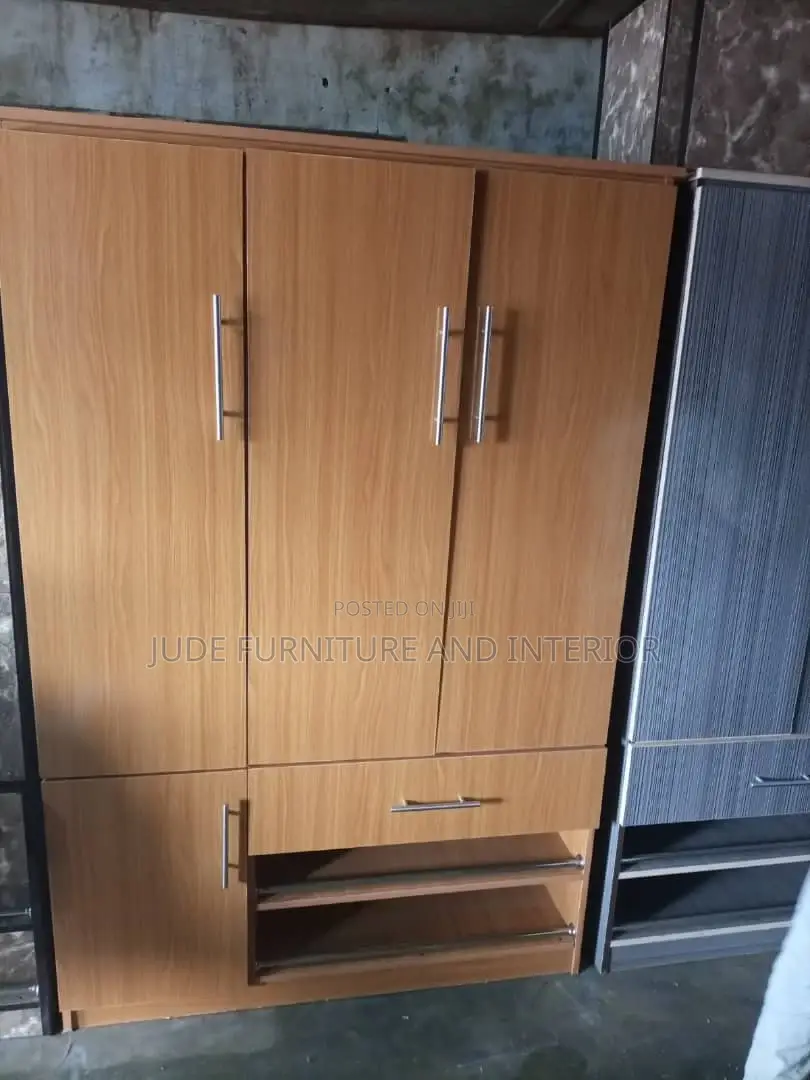 Bedroom Wardrobe for Sale