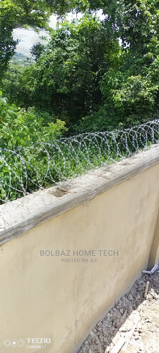 Razor Barb Wire; Burglar Enemy