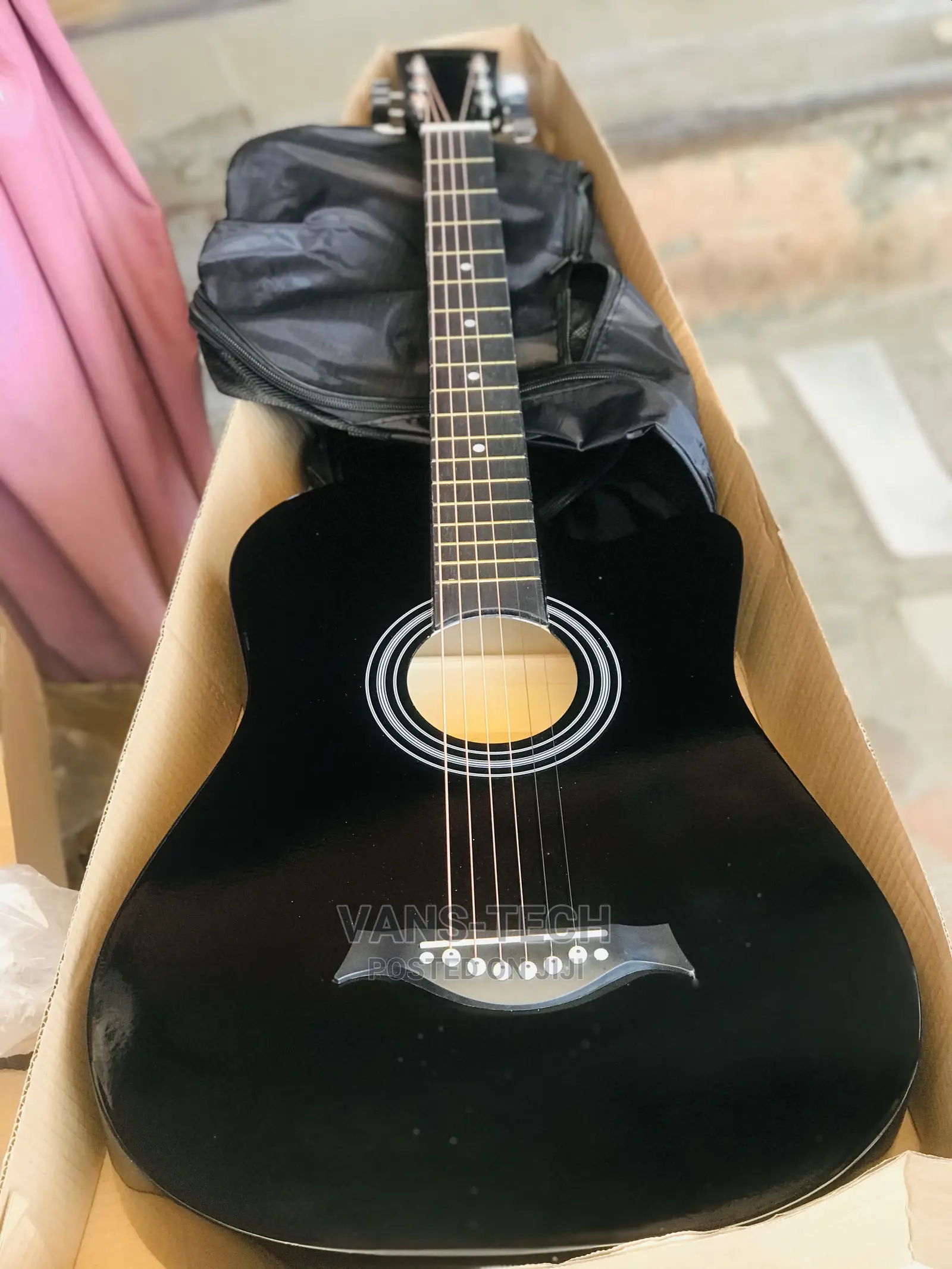 Acoustic Guitar (Colour3)