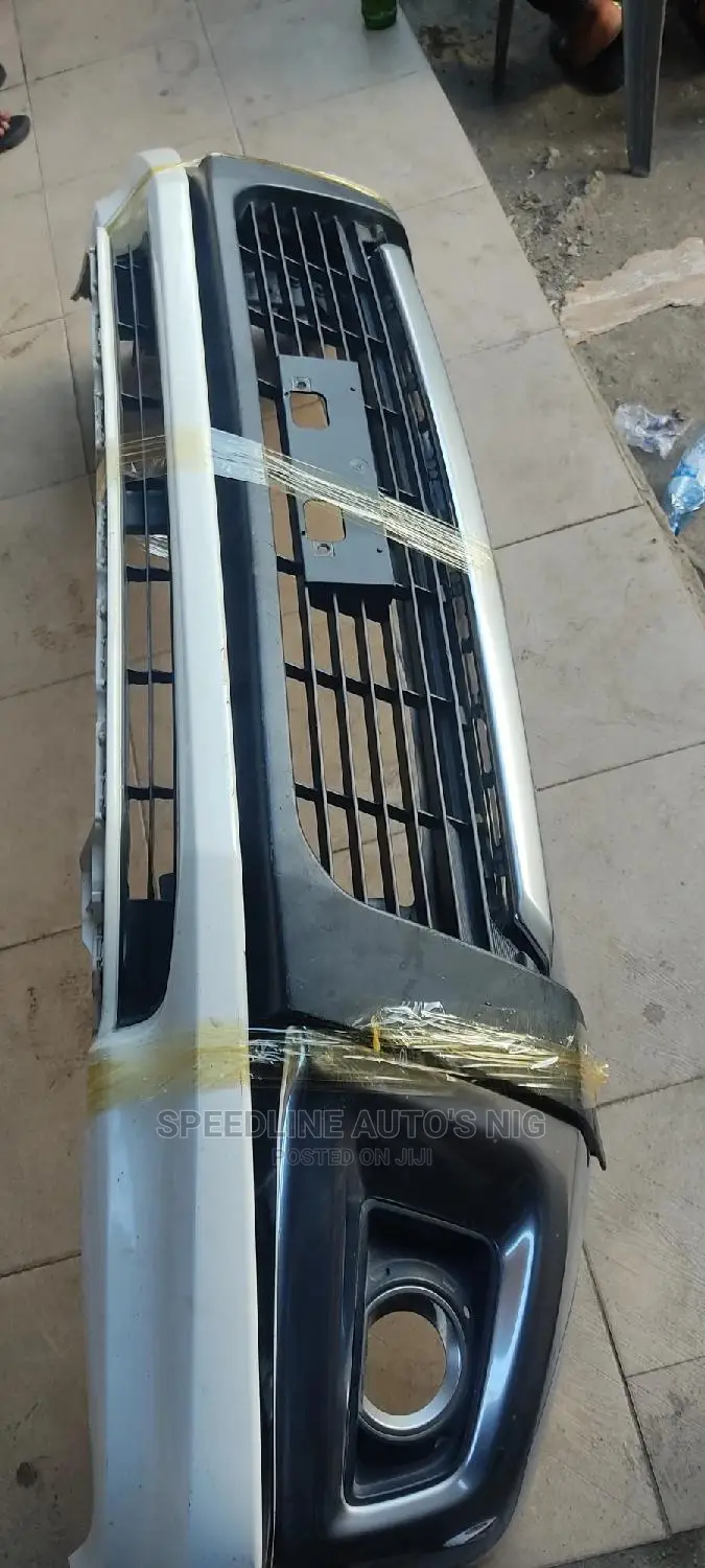 Complete Front Bumper Hilux 2018/2020 Model