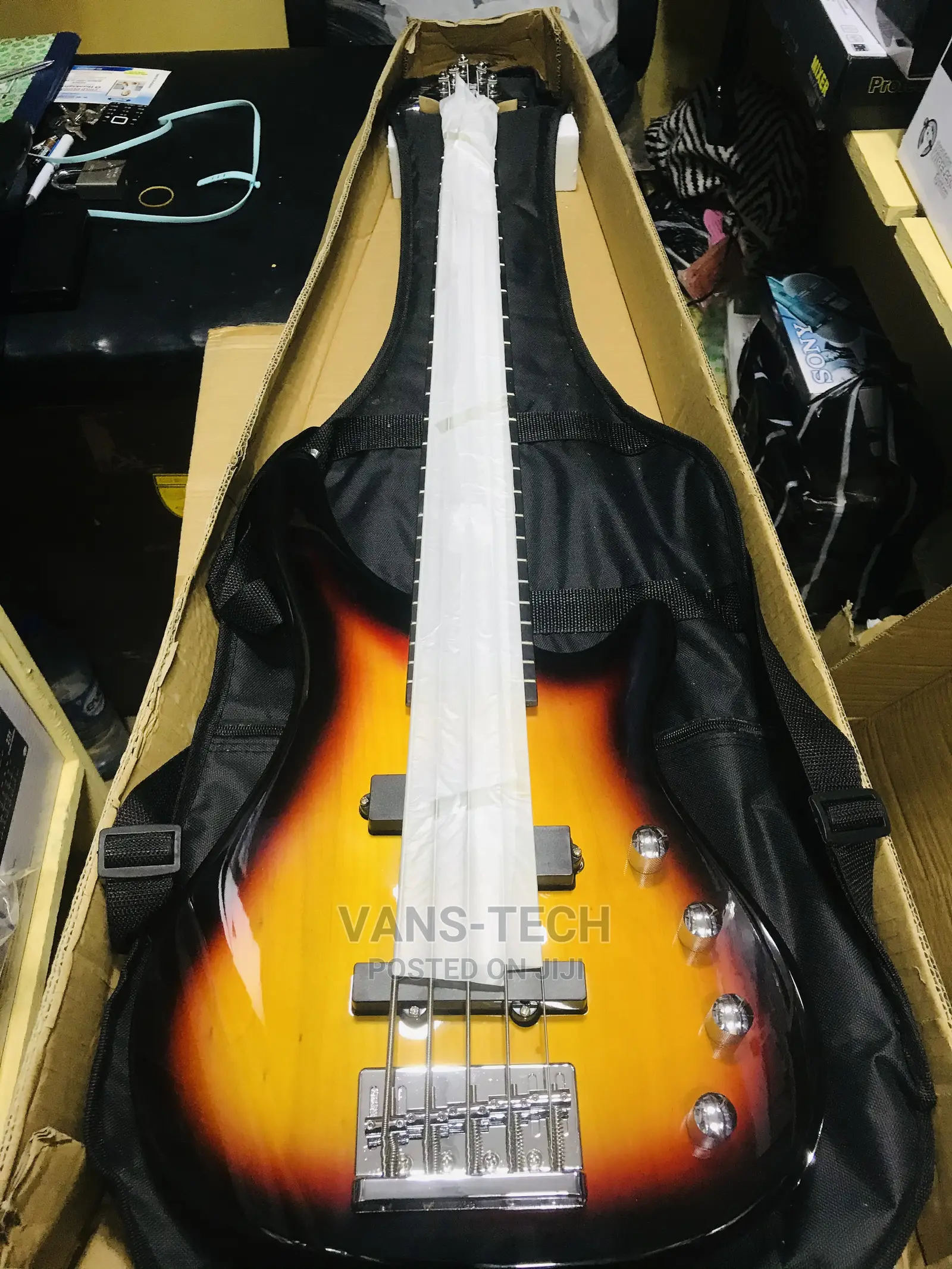 Bass Guitar (Professional 5stings)