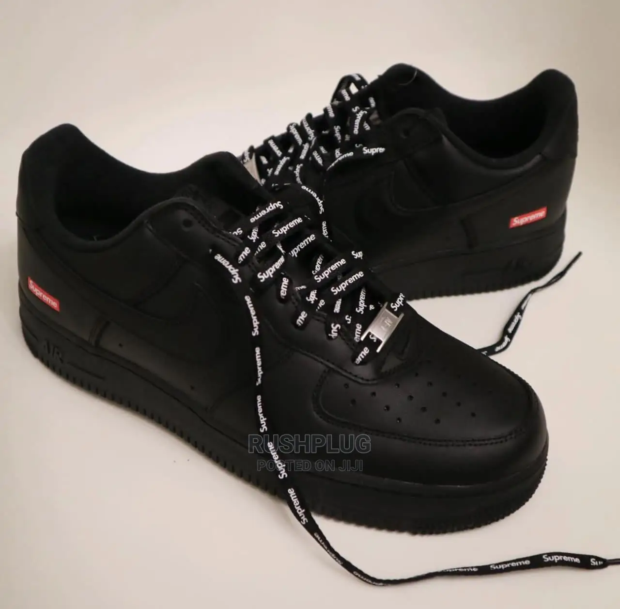 Nike Air Force 1 X Supreme