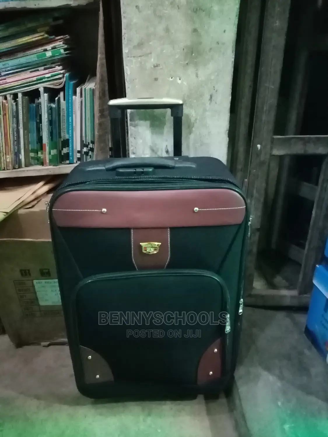 Medium Black 2 Wheels Traveling Luggage Box