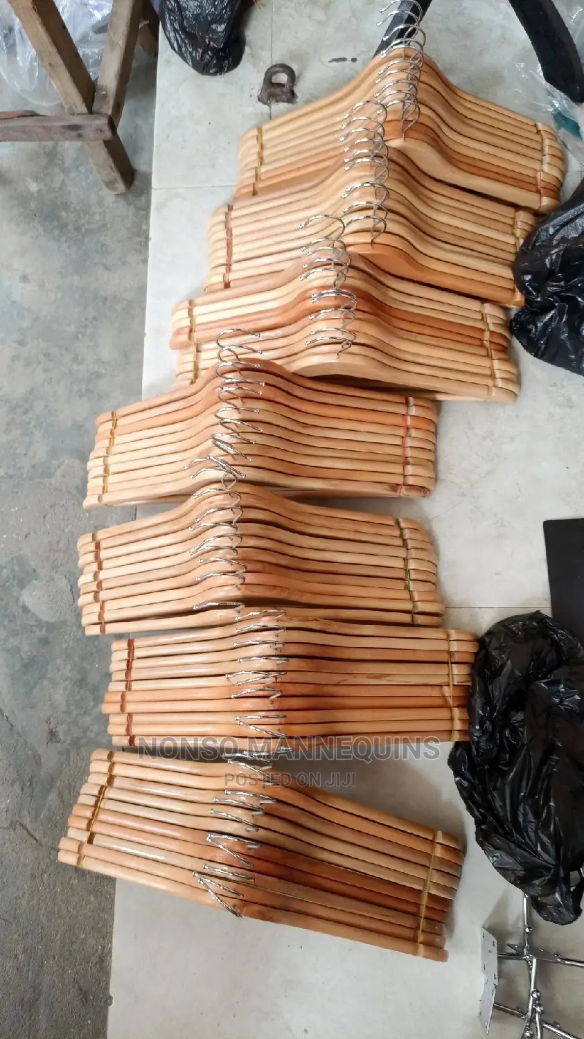 10 Pieces 1 Bundle Wooden Clothes Hangers