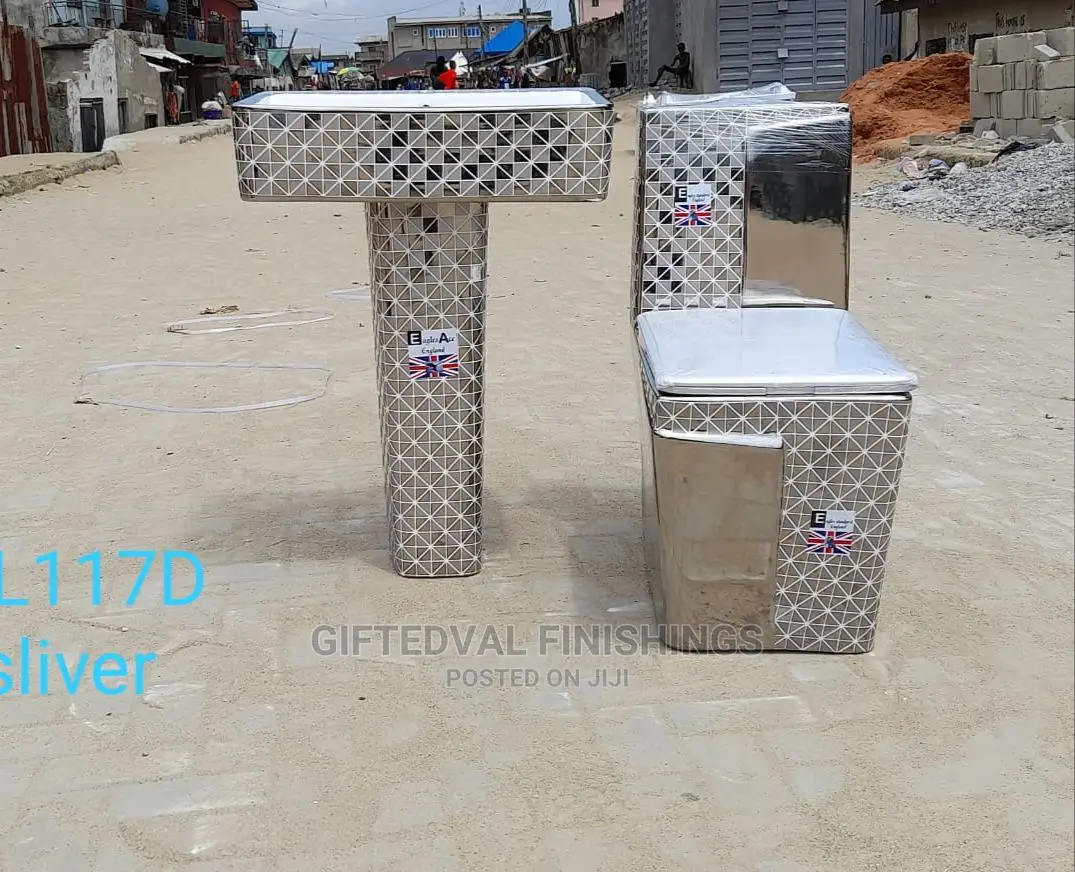 Special Design England Water Closet