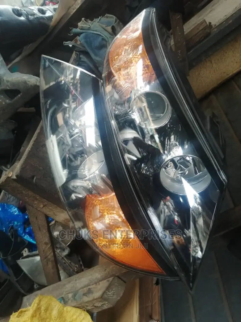 Kia Sorento 2012 Headlamp