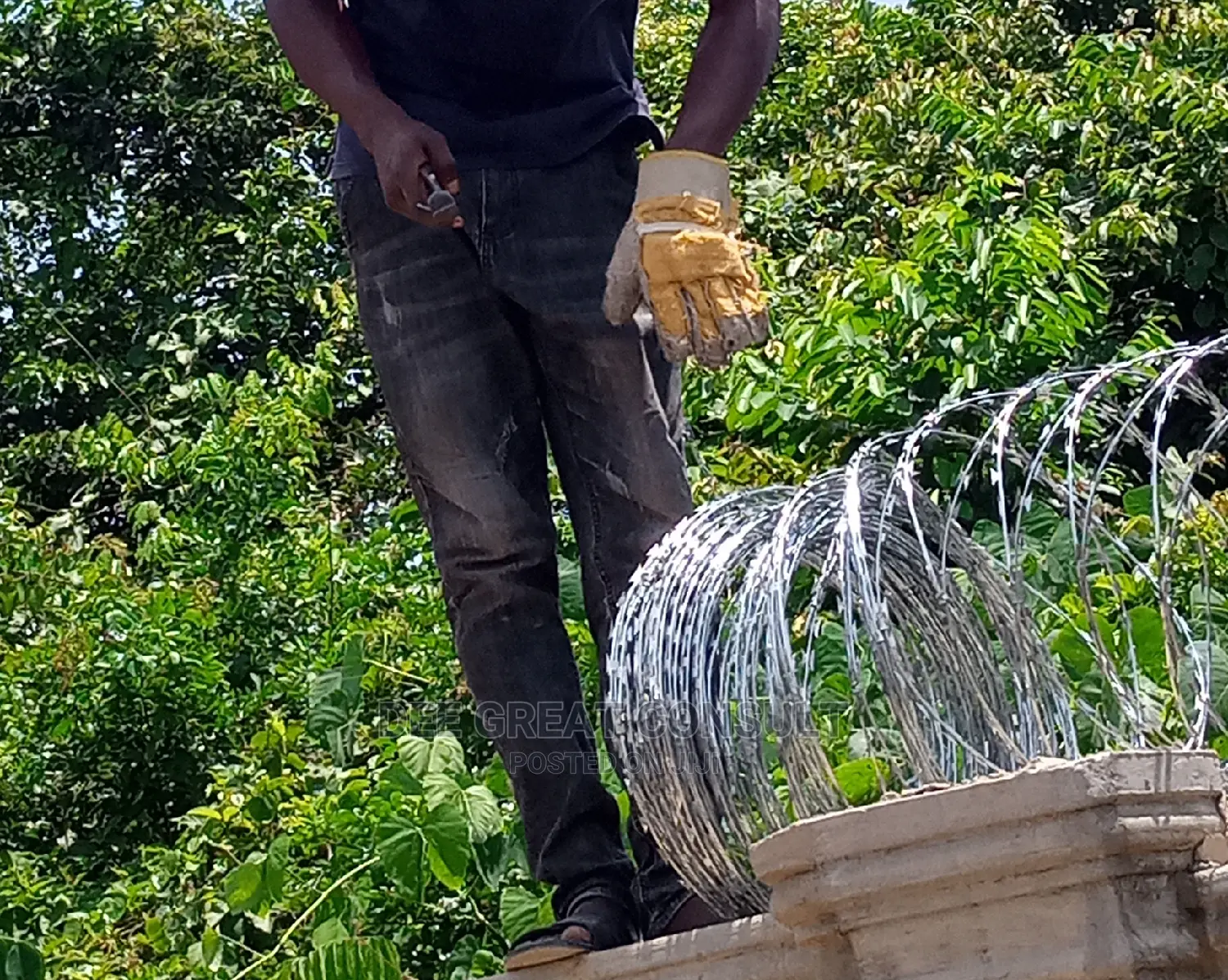 Electric Fence-Wire,Barbwire,Razor Wire,Panel Mesh,BRC Mesh