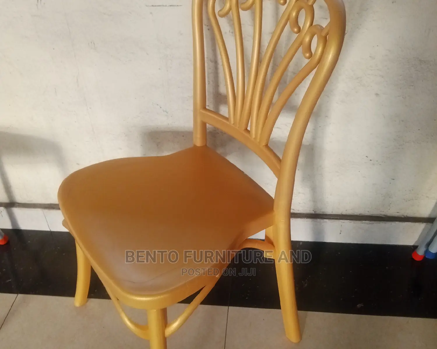 Chivalry Banquet Fibre Chair