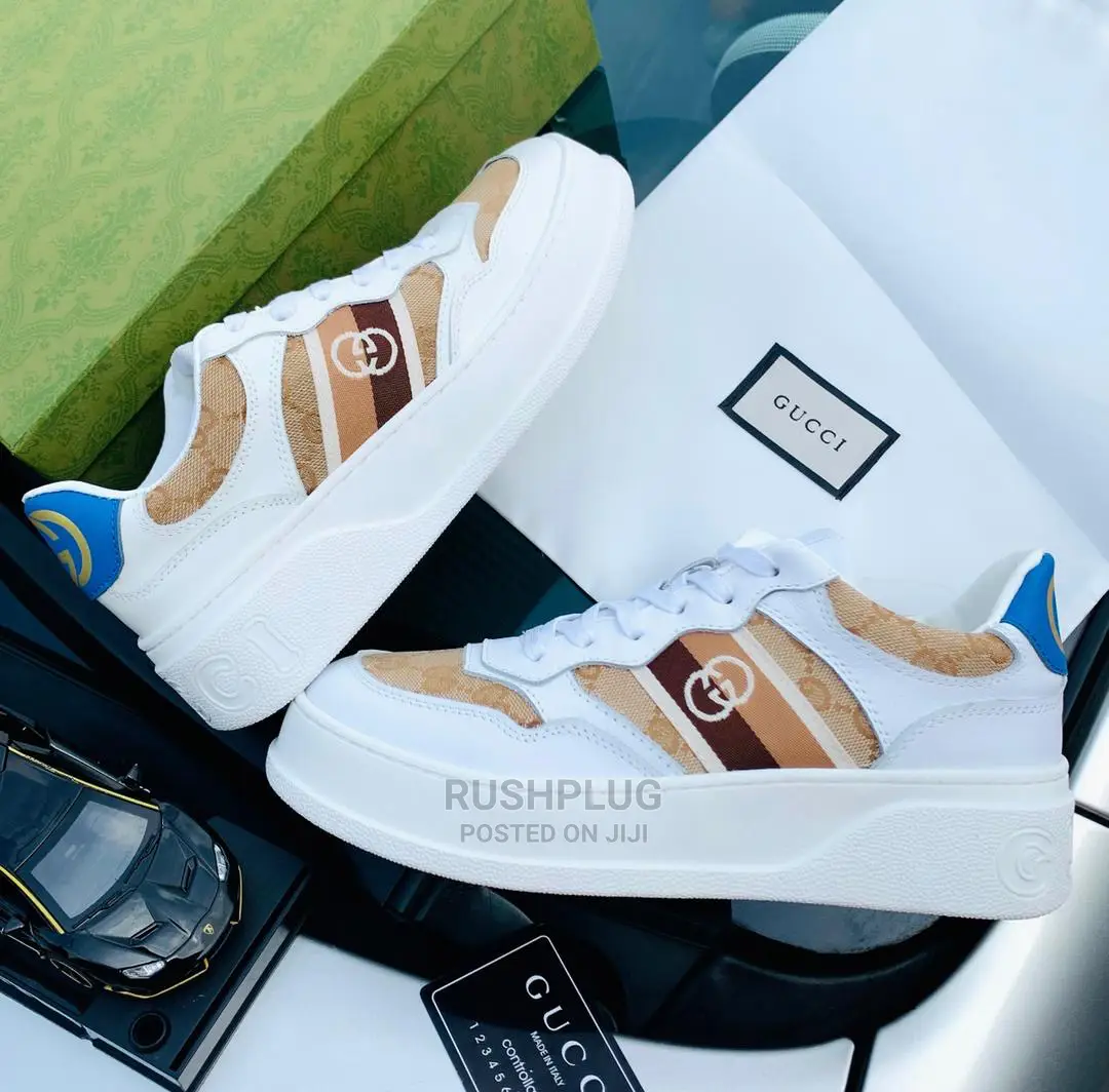 Gucci Men’S Embossed Finished Gucci Leather