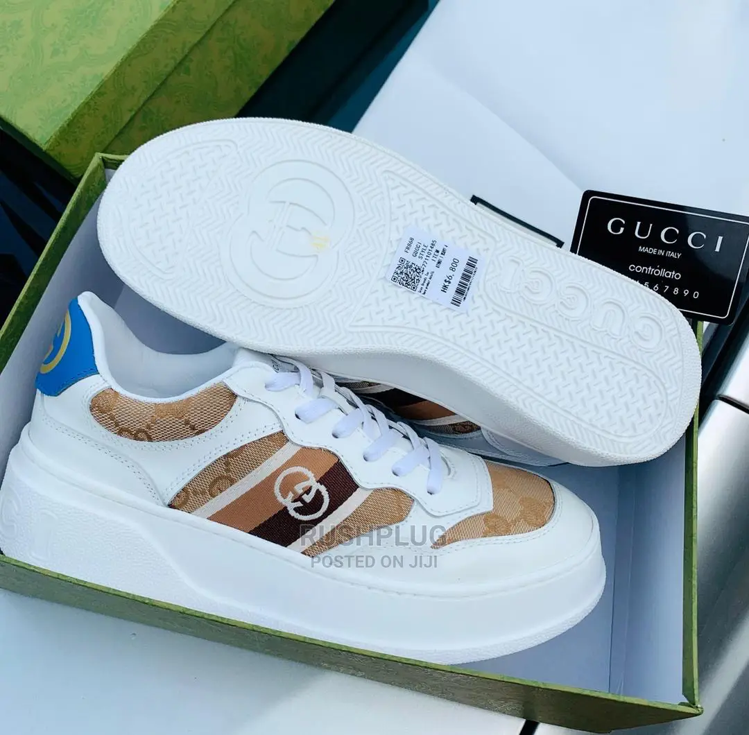 Gucci Men’S Embossed Finished Gucci Leather