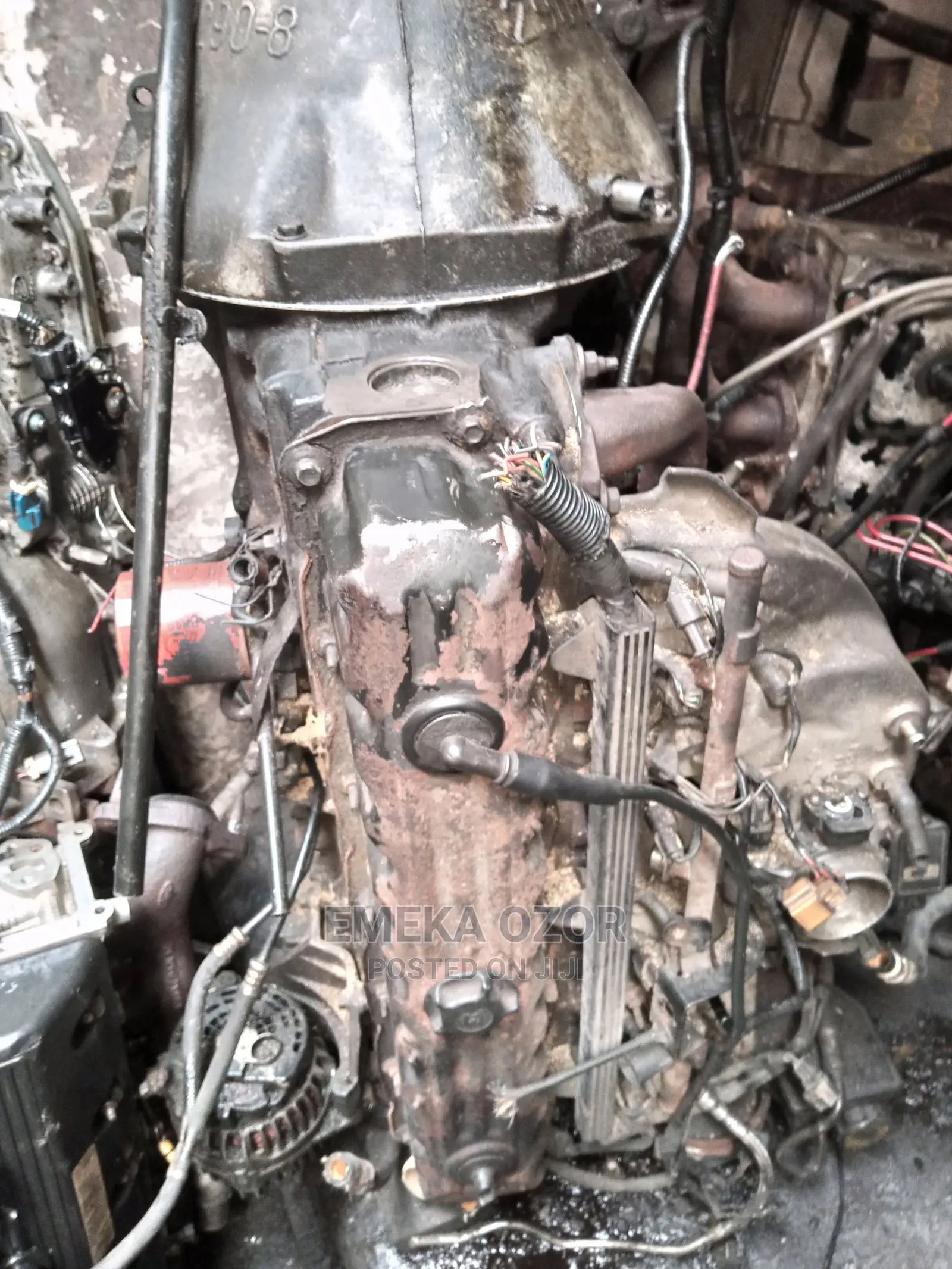 Cherokee Straight 6 Plug Complete Engine 2098/2002 Model.