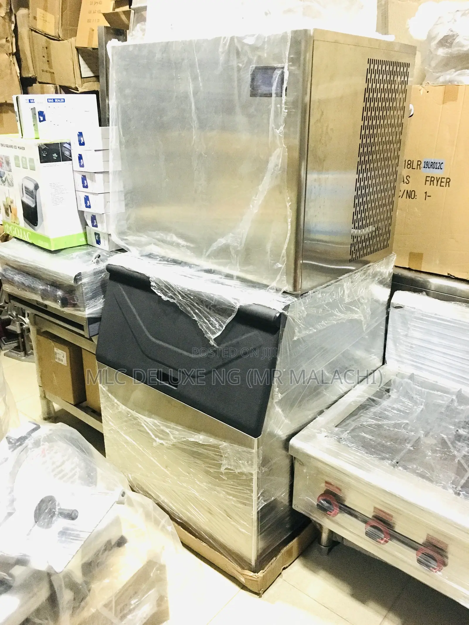 INDUSTRIAL Ice Maker/Ice Cube Machine (200,300,500kg Avble)