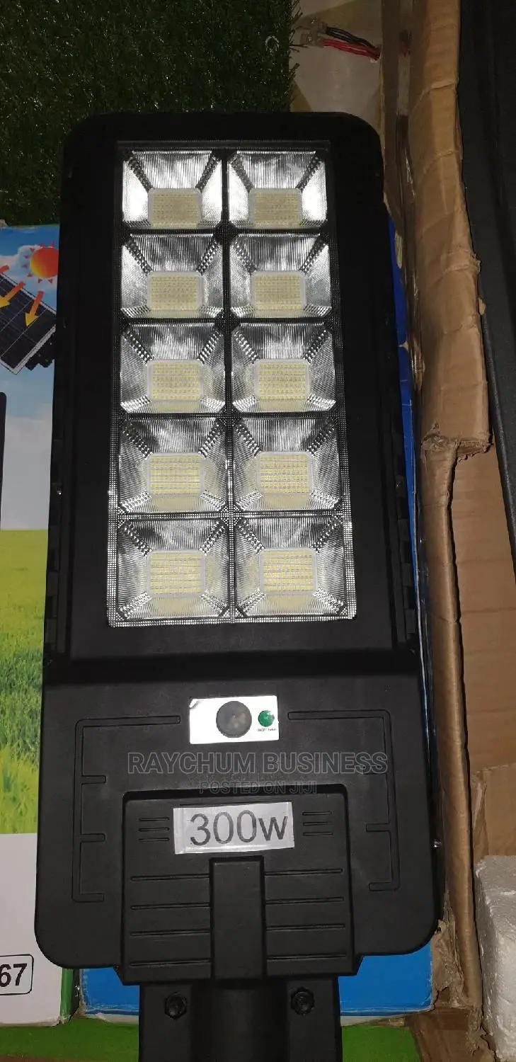 All in One Solar Street Light 300w Black Panel 10eyes