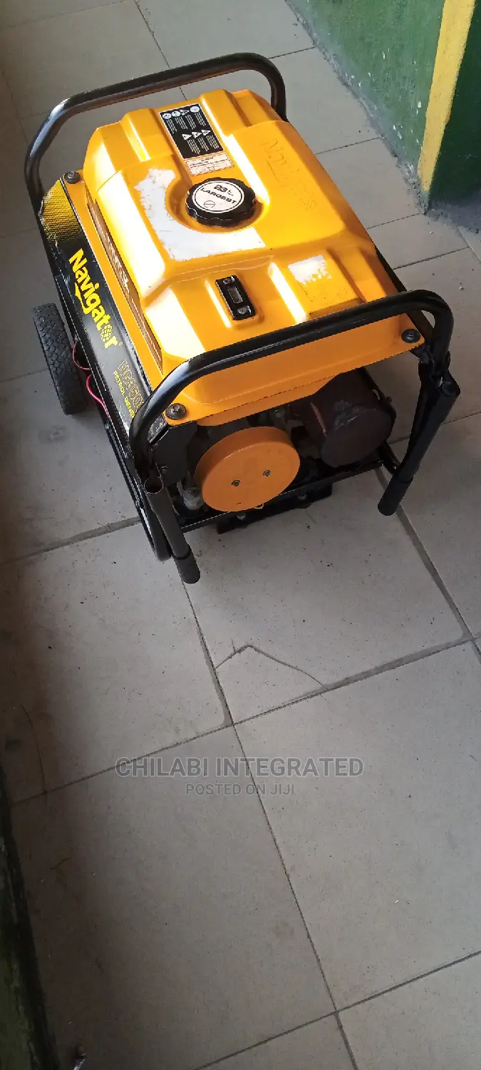 1 Month Old Almost New 3.6KVA NAVIGATOR NG3500E2 Generator