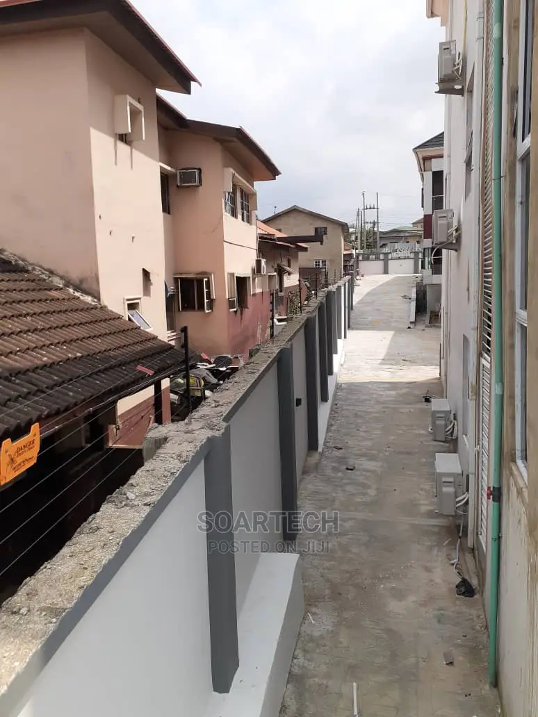 Hotel Electric Fence G