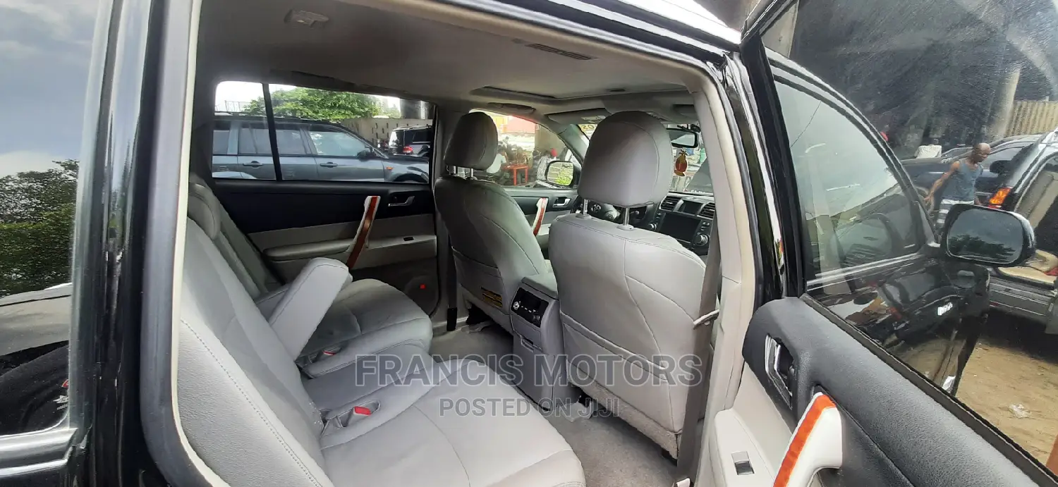 Toyota Highlander Limited 2010 Black