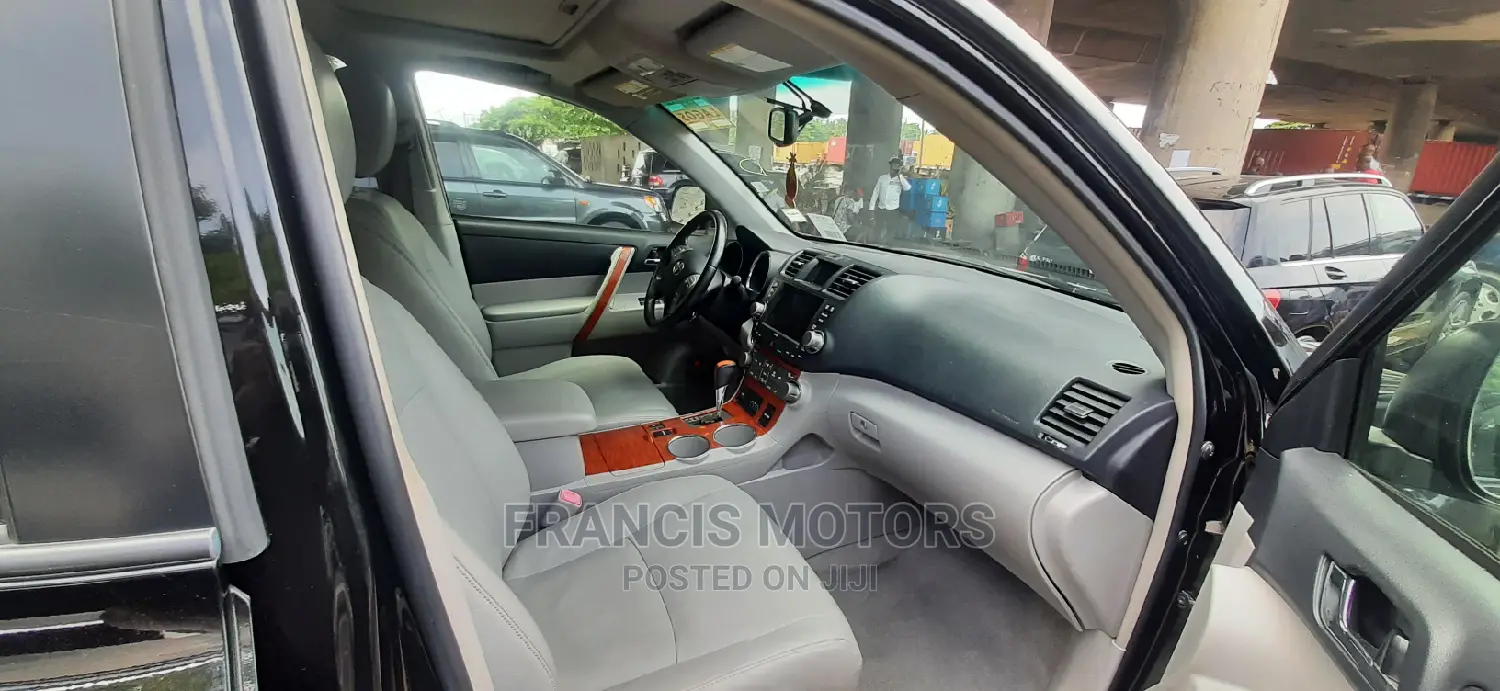 Toyota Highlander Limited 2010 Black