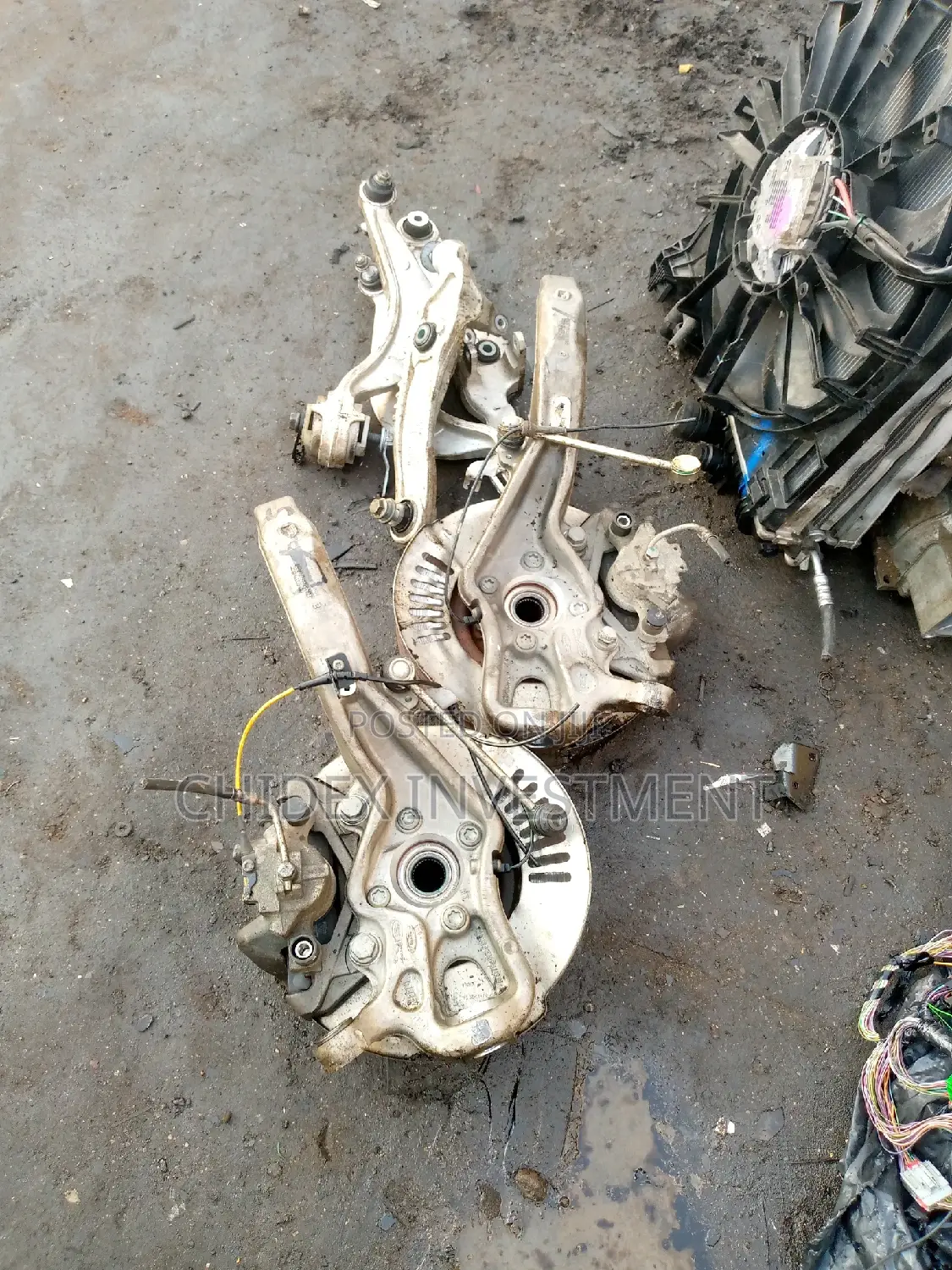 Front Hub Range Rover Velar