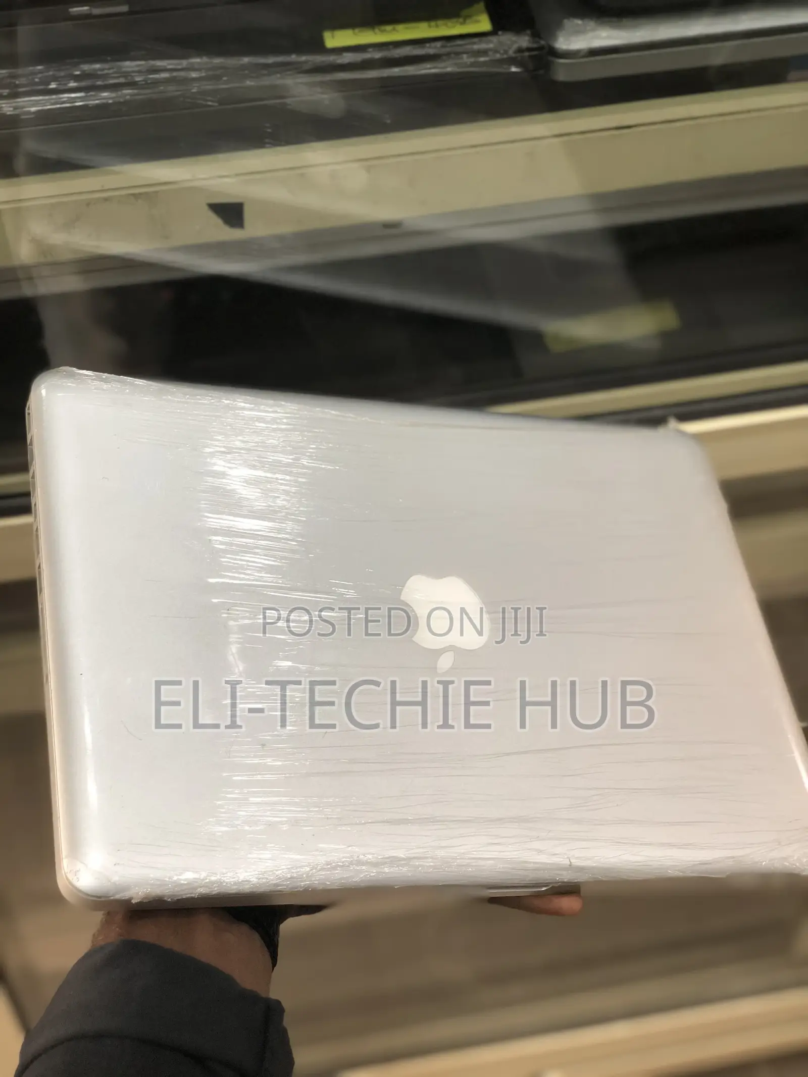 Laptop Apple MacBook 2012 8GB Intel Core I5 HDD 500GB