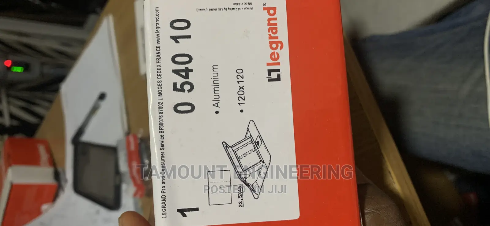 Legrand Popup Box 3module