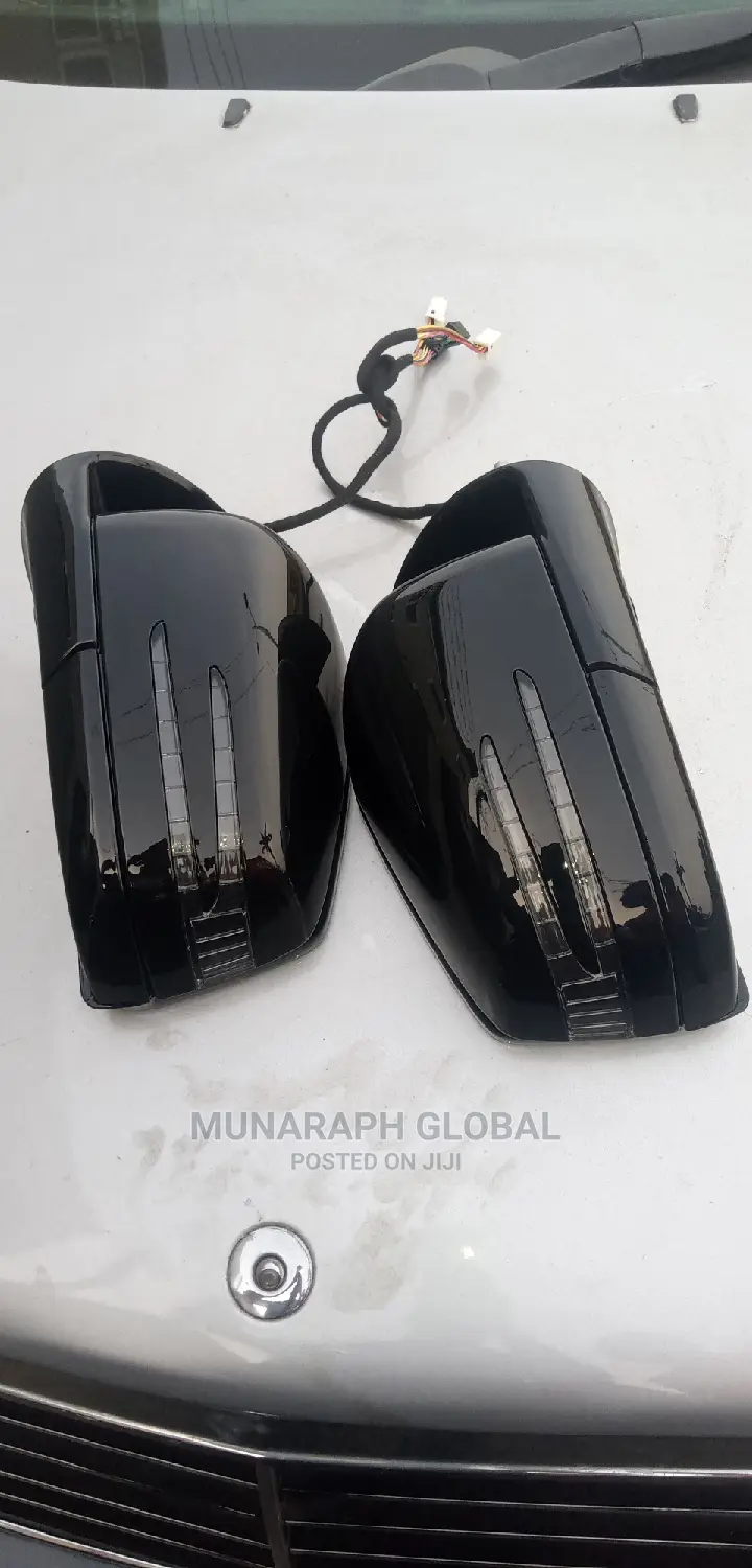 Mercedes Benz ML 350 W164 Side Mirror Set.