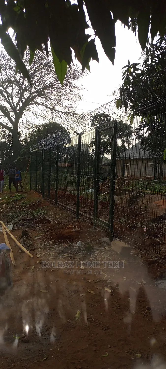 See-Through Fence and Razor Barb-Wire; Panel Fence Mesh.